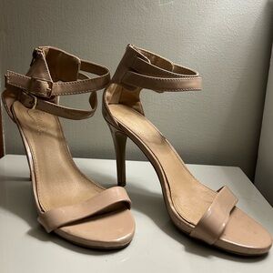 Candies nude heel